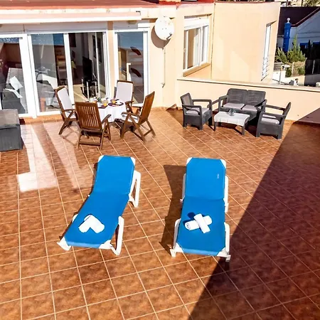 Guzman - Tramontana Apartamento