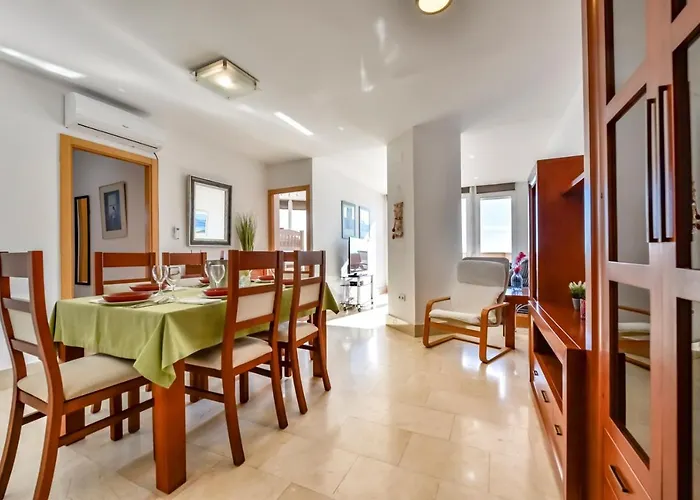 Guzman - Tramontana Apartament